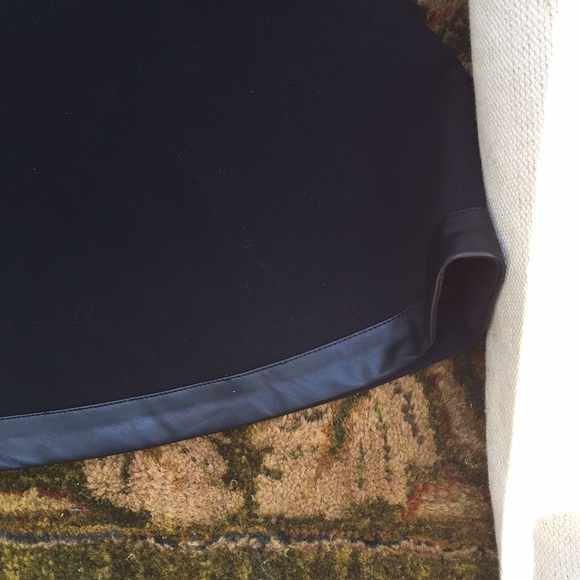 Banana Republic Skirt with Trim Detail - Picture 3 of 5